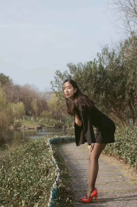 1.辣妈女神-微信朋友圈及其他系列图片 0